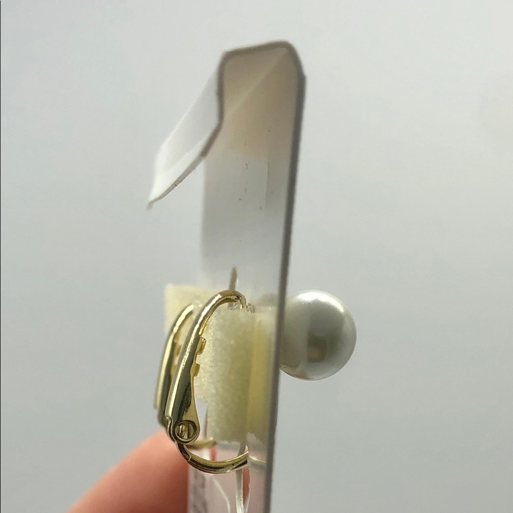 Earings - Picture 2 of 2